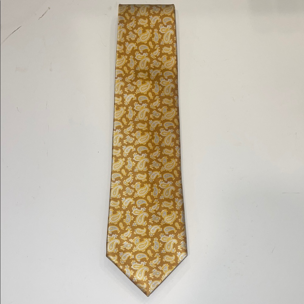 Brooks Brothers Gold Pebble Pattern Silk Tie